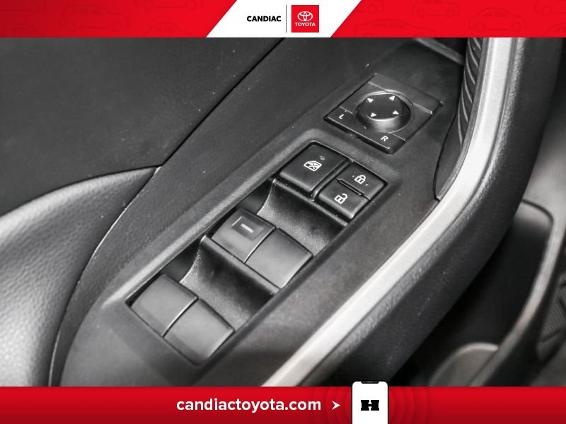 2025 Toyota Rav 4 Silver Blainville - photo #17