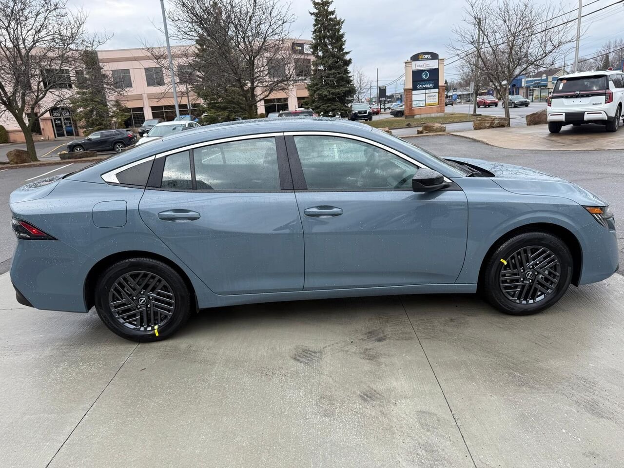 NISSAN Sentra SENTRA SV 2026 Gris Atlantique métallique Châteauguay - photo #4