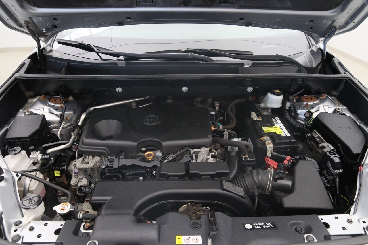 2020 Toyota RAV4 LE Grey Baie-Comeau - photo #14