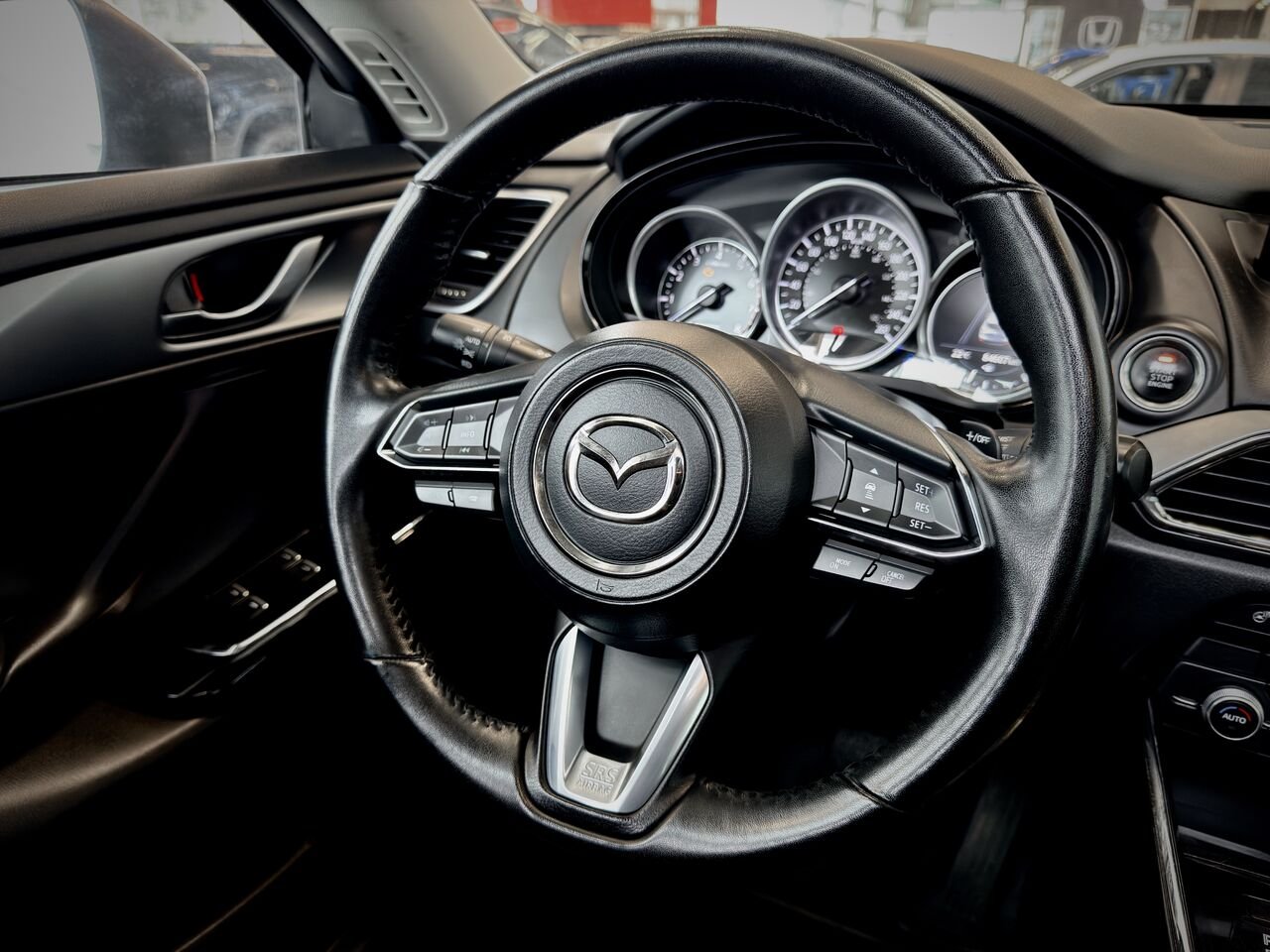 2022 Mazda CX-9 Black Notre-Dame-des-Prairies - photo #23