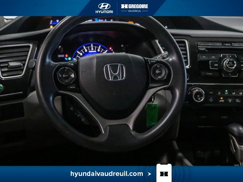 Honda Civic YA888 | LX 4 portes, boîte automatique 2013 Gris Laval - photo #19