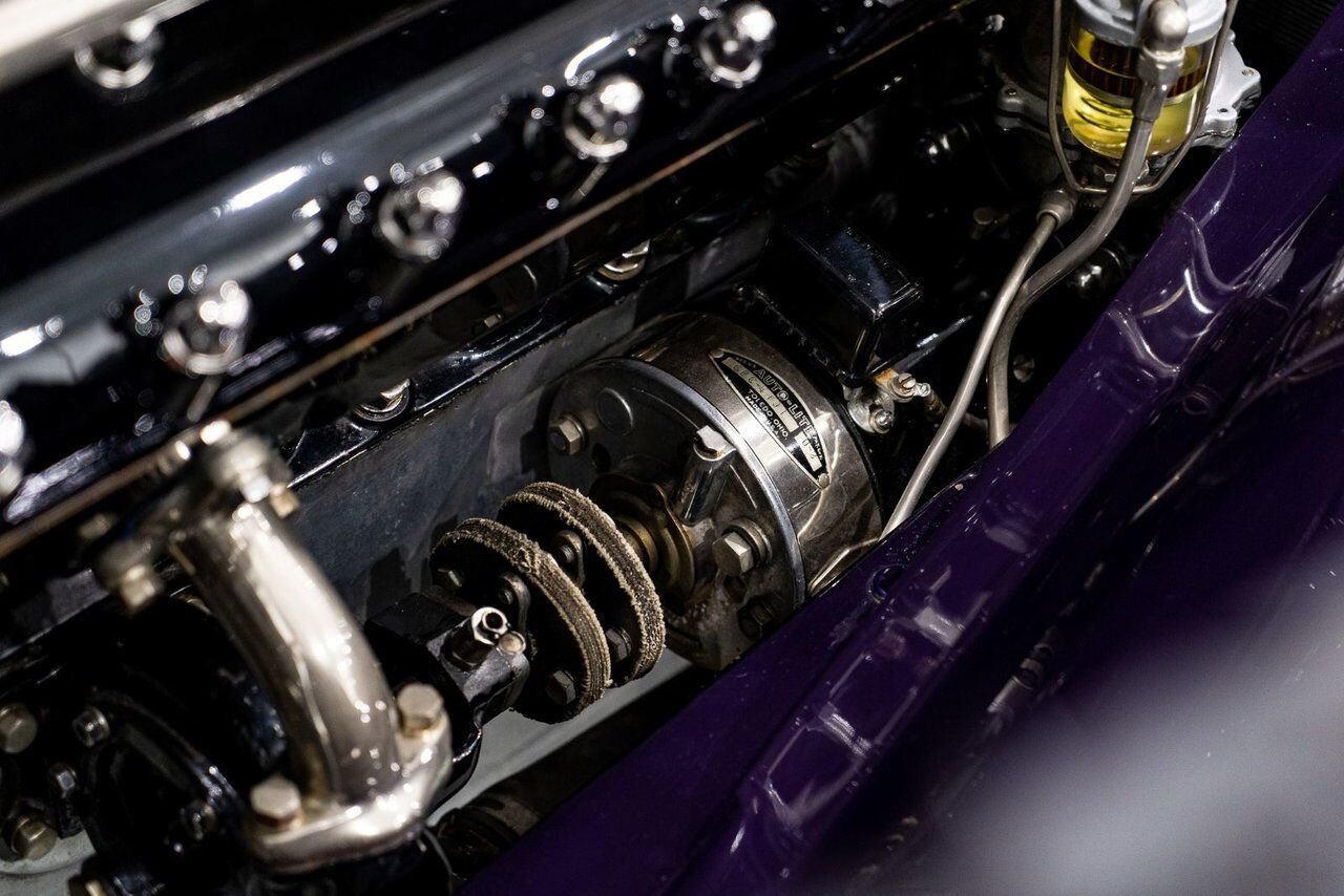 Lincoln KB Victoria Coupe One Of 18 Built, And The Only Known Surviving **PRICE IN USD** 1933 mauve Montréal - photo #52
