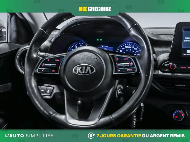 2019 Kia Forte Grey Laval - photo #17
