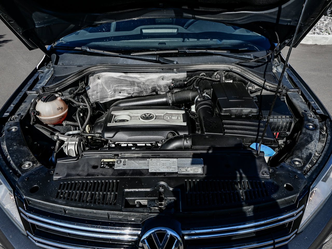 2015 Volkswagen Tiguan 4MOTION 4dr Auto Trendline gray Sherwood Park - photo #8