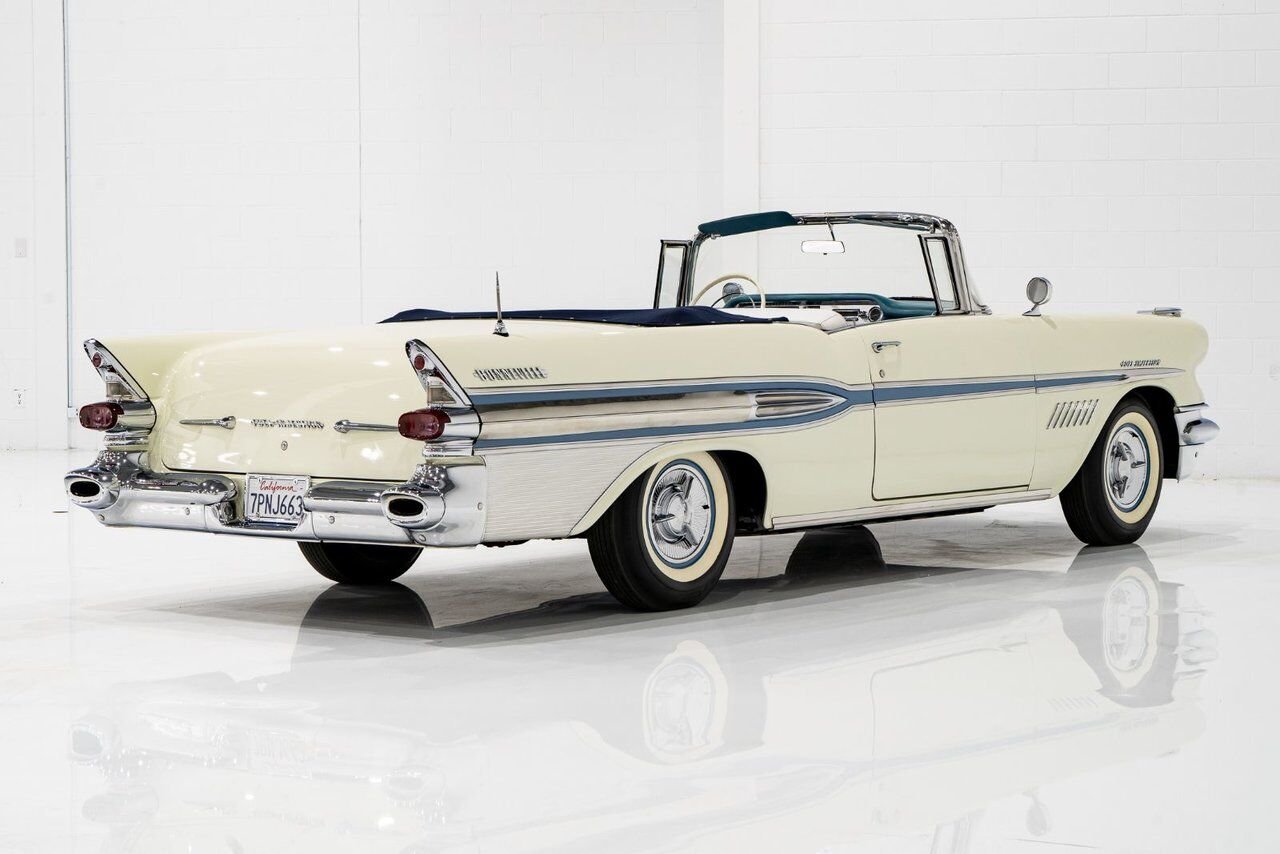 Pontiac Bonneville *PRICE IN USD* Fuel injected 347/315HP 1 of 630 produced 1957 Blanc Montréal - photo #21