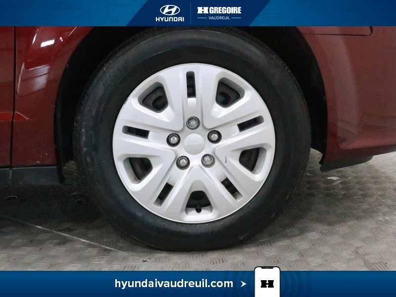 2018 Dodge GR Caravan Red Laval - photo #31