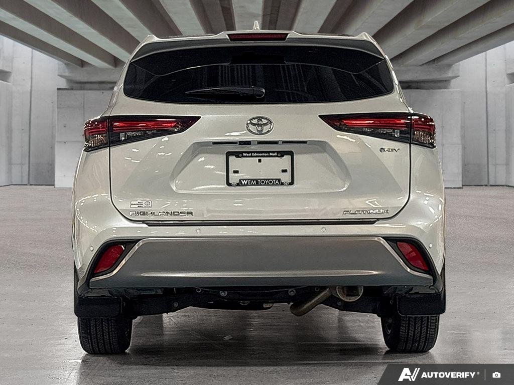 2025 Toyota Highlander 2602706A | Hybrid Limited | DBRCHC White Edmonton - photo #4