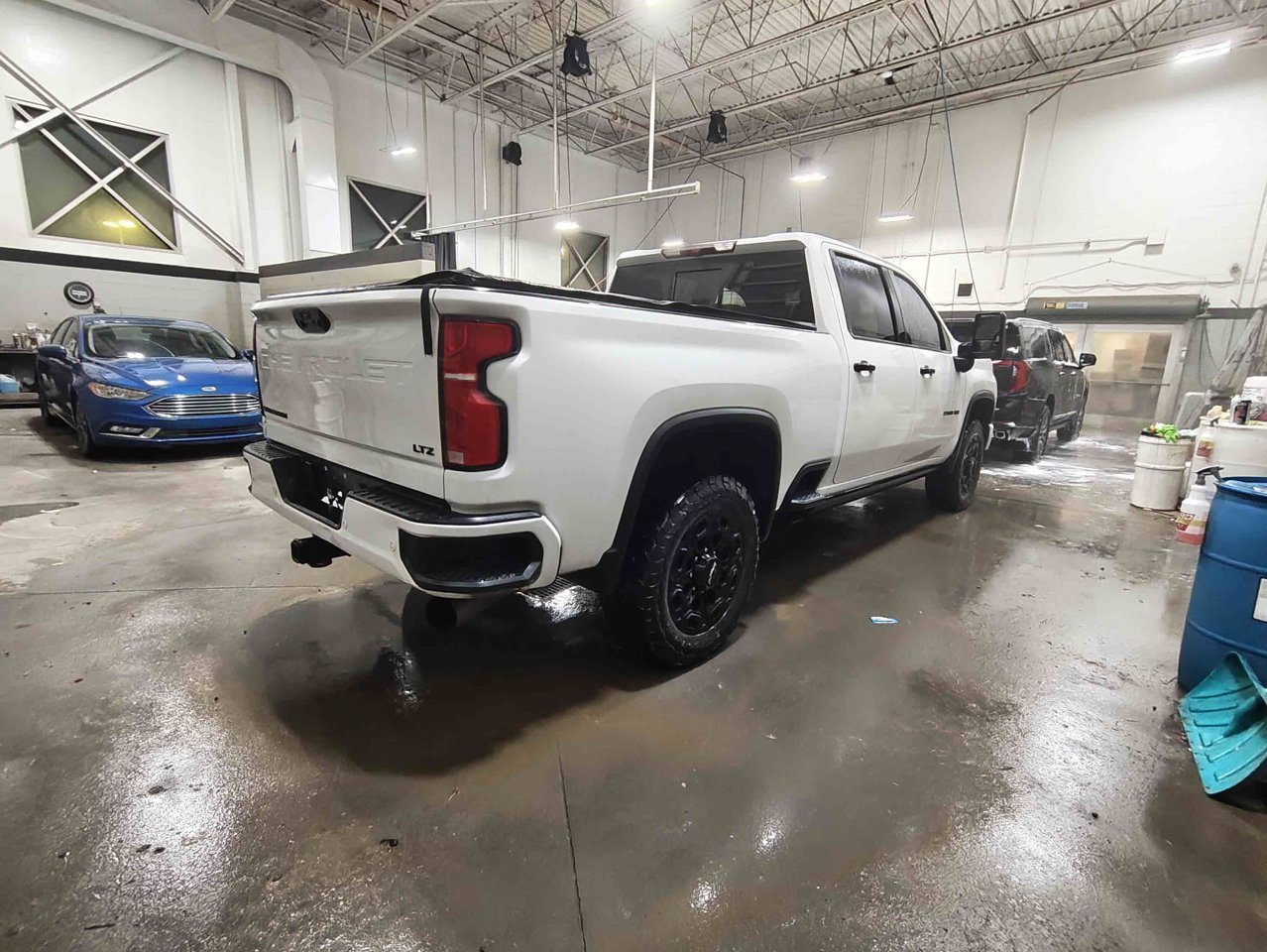 2024 Chevrolet Silverado 2500HD 4WD Crew Cab 159 LTZ White Sherwood Park - photo #5