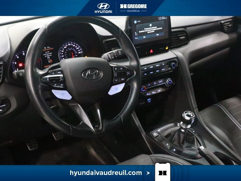 2022 Hyundai Veloster Grey Blainville - photo #15
