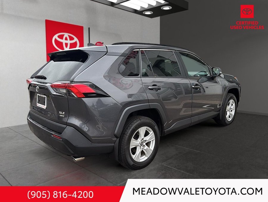 2021 Toyota RAV4 XLE AWD Grey