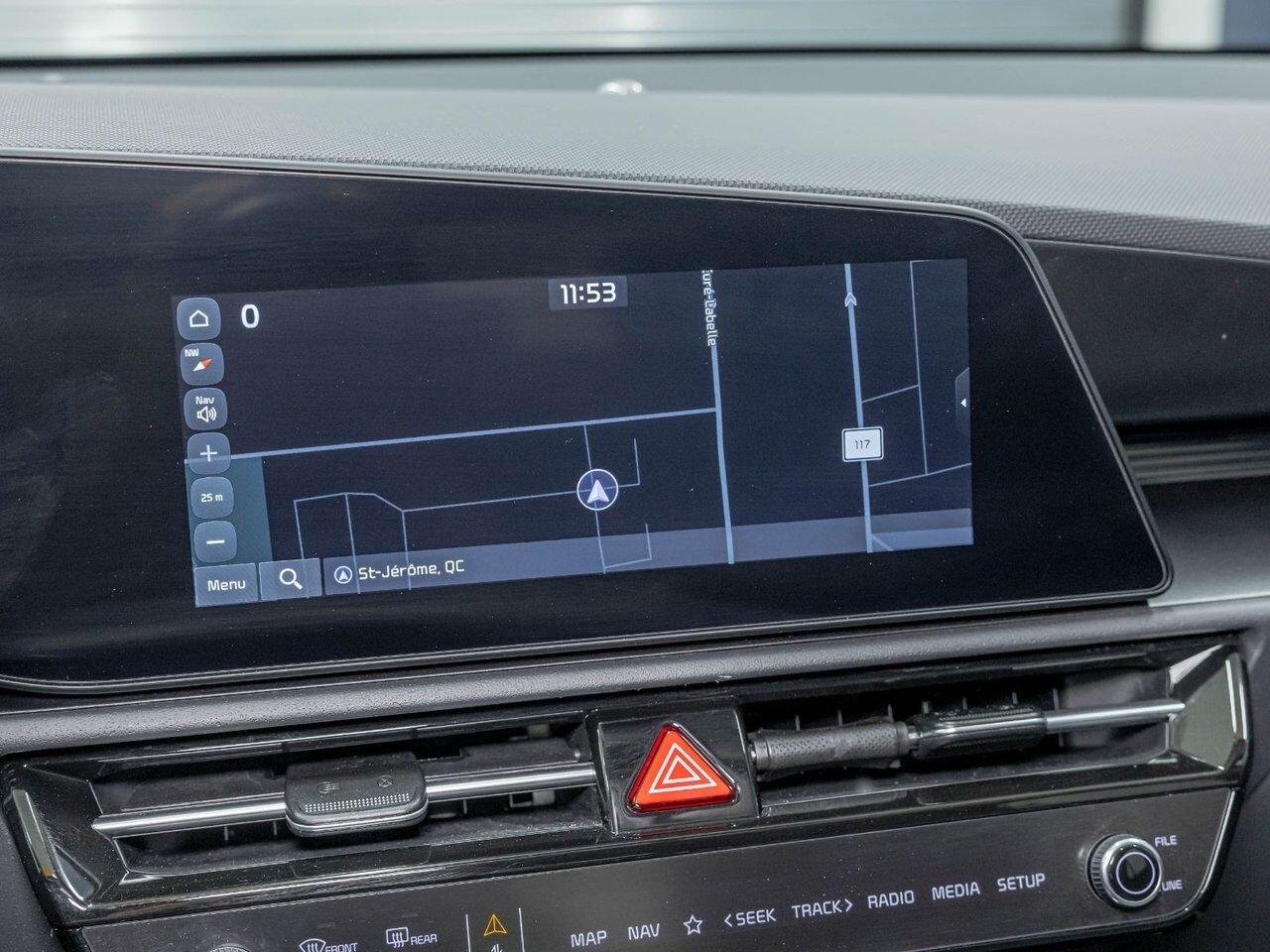Kia Niro EV WIND *NAV* SIÈGES CHAUFF REG ADAPT ALERTES *BAS KM 2026 Gris Saint-Jérôme - photo #3