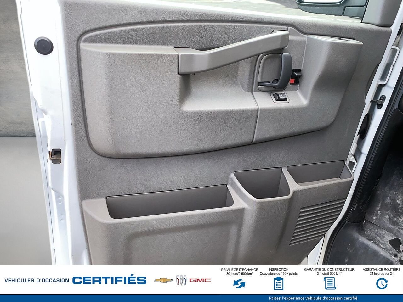2019 GMC Savana Cargo Van Traction arrière 2500 155 po White Montmagny - photo #10