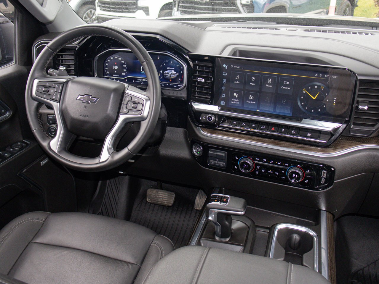 2024 Chevrolet Silverado 1500 4WD Crew Cab 147 RST Black Sherwood Park - photo #31