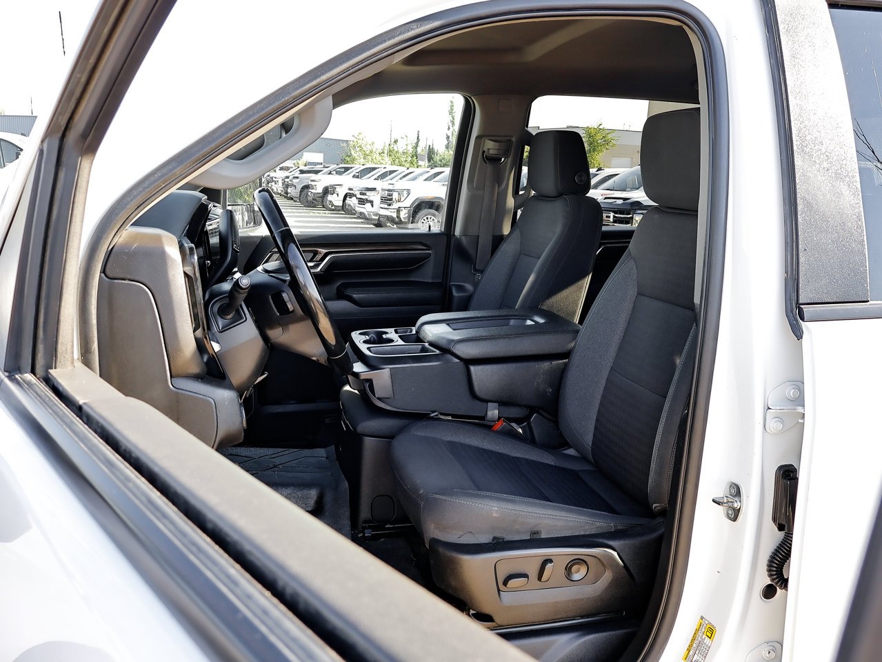 2024 Chevrolet Silverado 3500HD 4WD Crew Cab 159 LT White Sherwood Park - photo #14