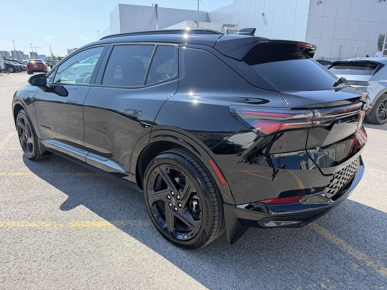Chevrolet Equinox EV RS AWD TOIT PANORAMIQUE 2026 Noir Laval - photo #9