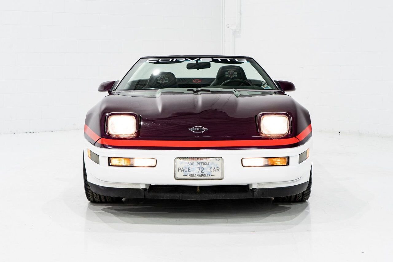 Chevrolet Corvette Convertible Pace Car 1995 Mauve Montréal - photo #3