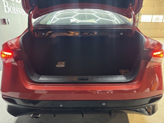Nissan Sentra 2026 Rouge Blainville - photo #5