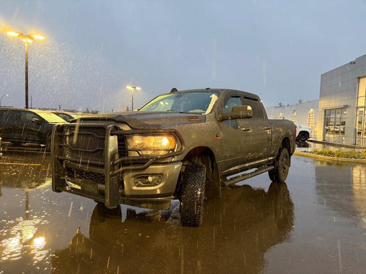 2020 Ram 2500 Big Horn 4x4 Crew Cab 6'4 Box Grey Sherwood Park - photo #2