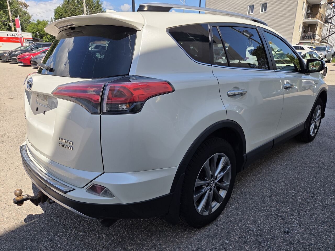 Toyota RAV4 Hybride 2017 Blanc Mont-Laurier - photo #8