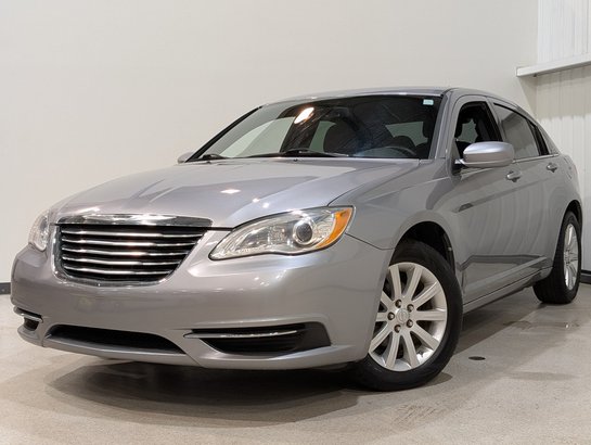 Chrysler 200 4dr Sdn LX 2013 Argent