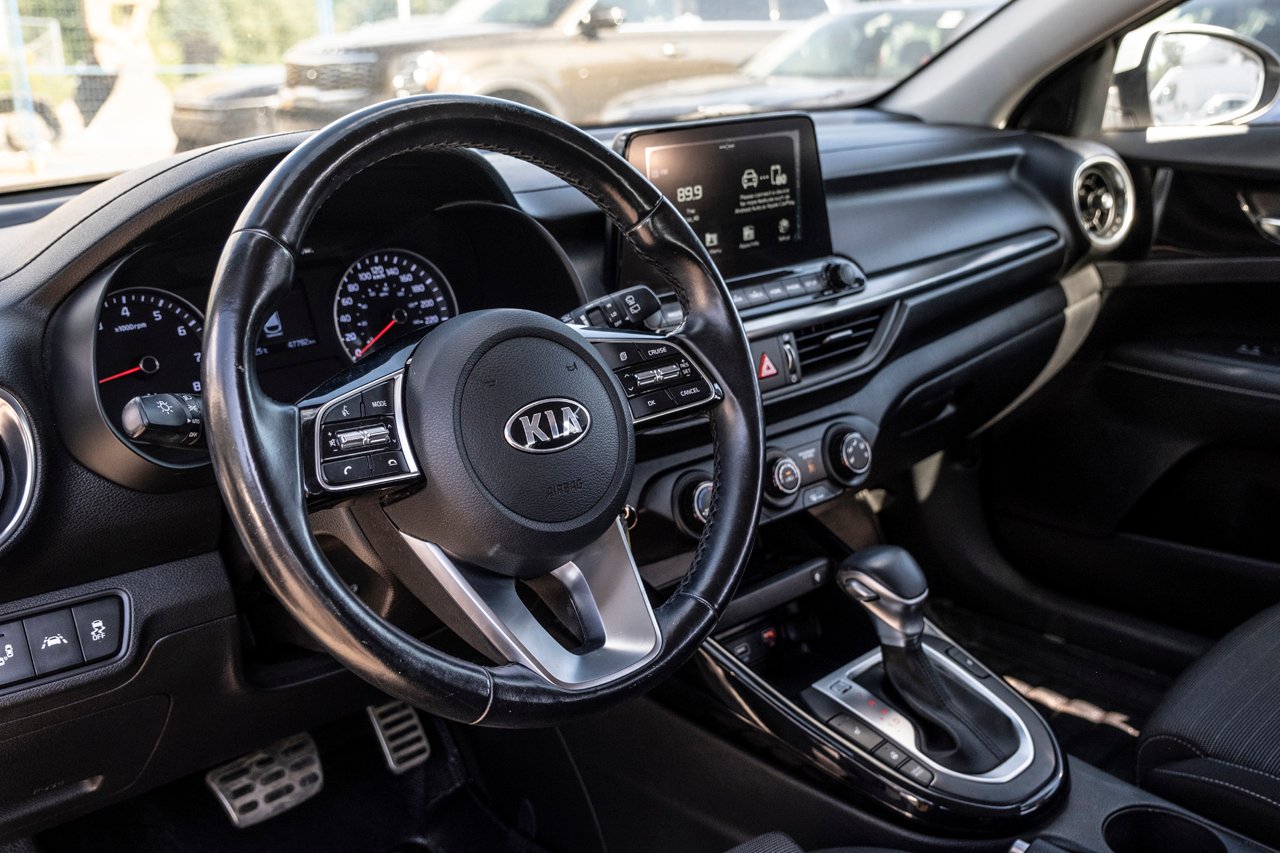 2020 Kia Forte5 White Gatineau - photo #6