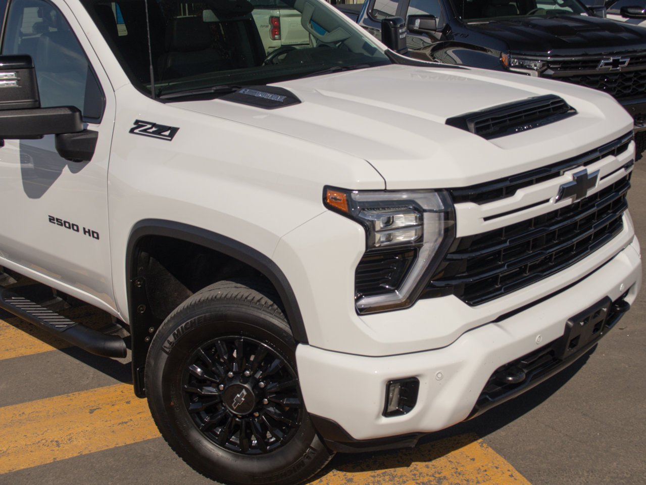2024 Chevrolet Silverado 2500HD 4WD Crew Cab 159 LTZ White Sherwood Park - photo #14