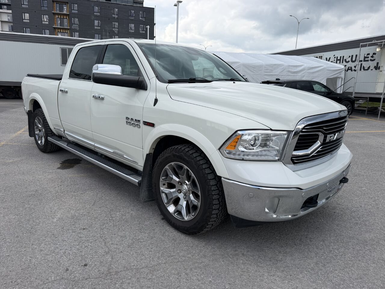 Ram 1500 *DIESEL* LIMITED CREW CAB 2018 Blanc Laval - photo #1