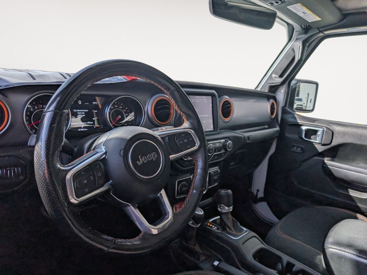 Jeep Gladiator MOJAVE 4X4 / SIÈGES CHAUFFANTS/VOLANT CHAUFFANT/MARCHEPIEDS/AC BIZONE/CAMÉRA DE RECUL/BLUETOOTH 2021 Blanc Sherbrooke - photo #8