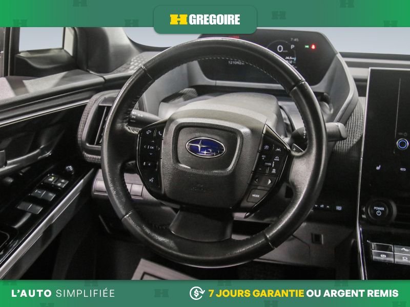 2023 Subaru Solterra White Saint-Eustache - photo #18