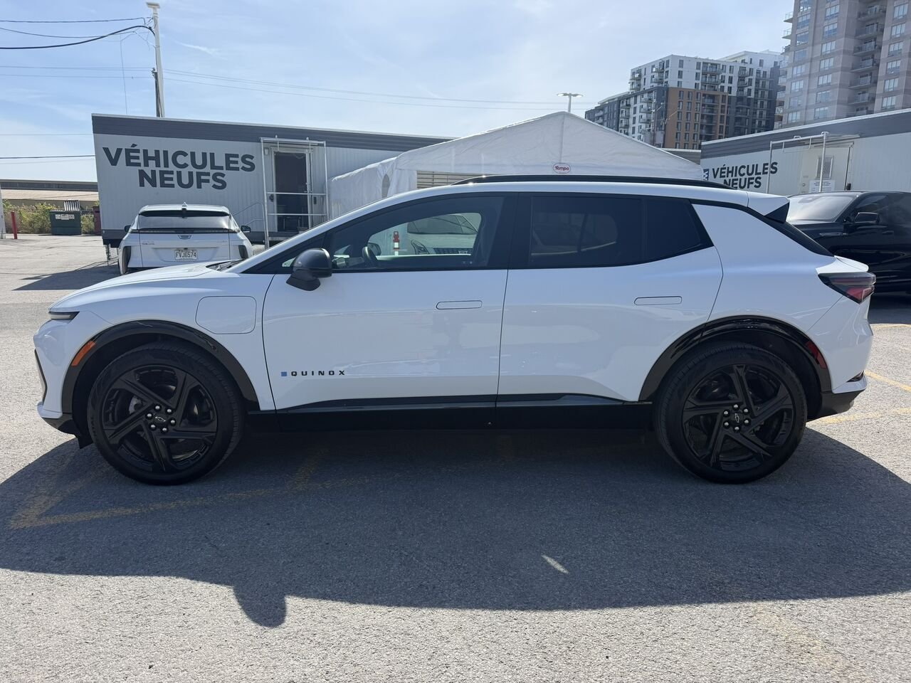 2024 Chevrolet Equinox EV 2RS White Laval - photo #8