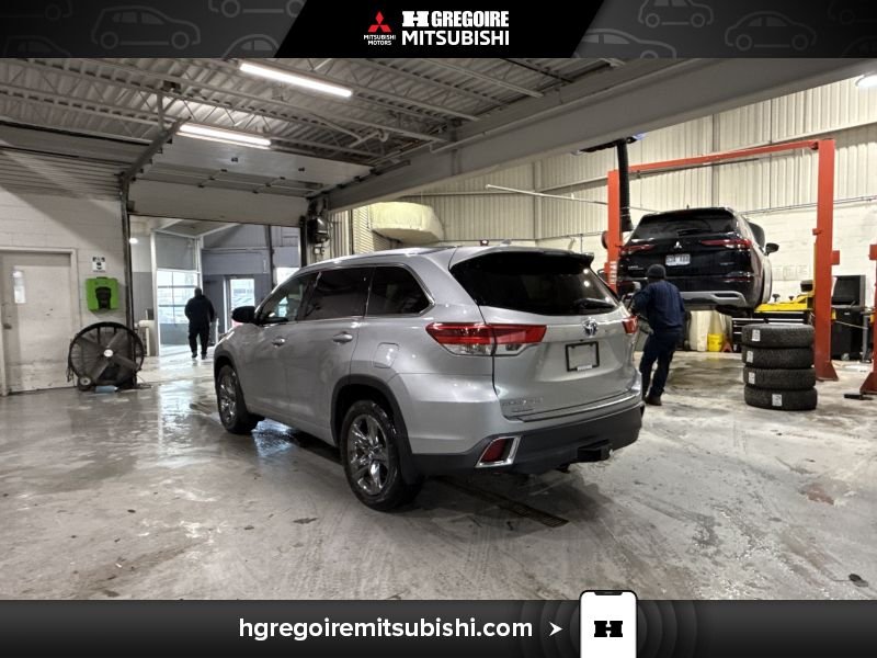 2017 Toyota Highlander HYBD Grey Blainville - photo #5