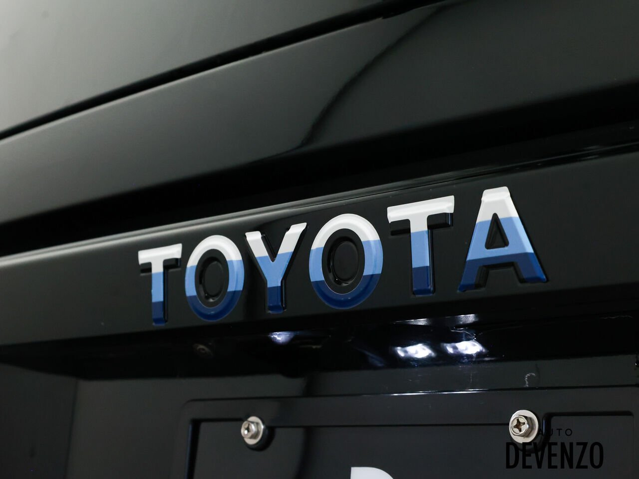 2024 Toyota Land Cruiser Black Saint-Eustache - photo #3