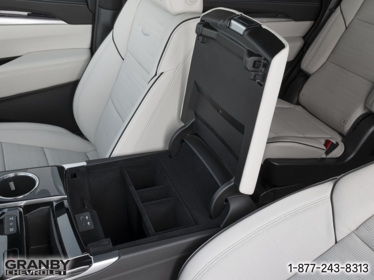 CADILLAC CADILLAC ESCALADE ESCALADE PLATINUM SPORT 4WD (1SH) | 27-0275 2027 Noir Granby - photo #4