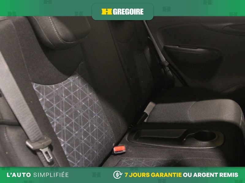 2021 Chevrolet Spark White Blainville - photo #25