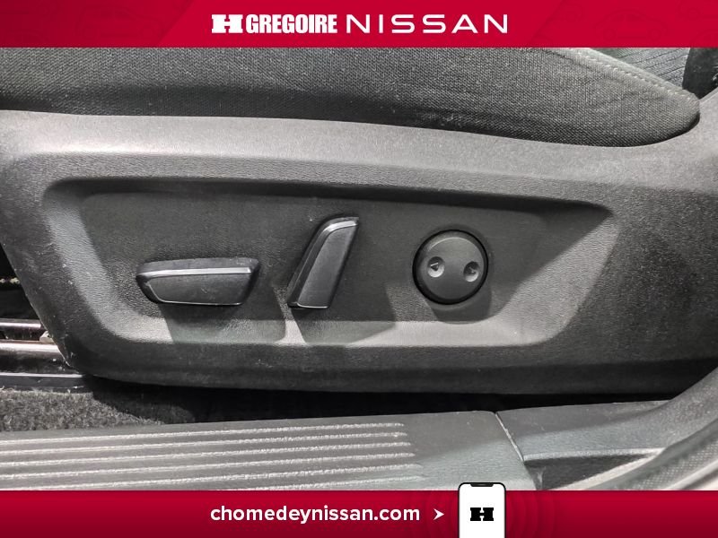 2023 Nissan Rogue Laval - photo #16