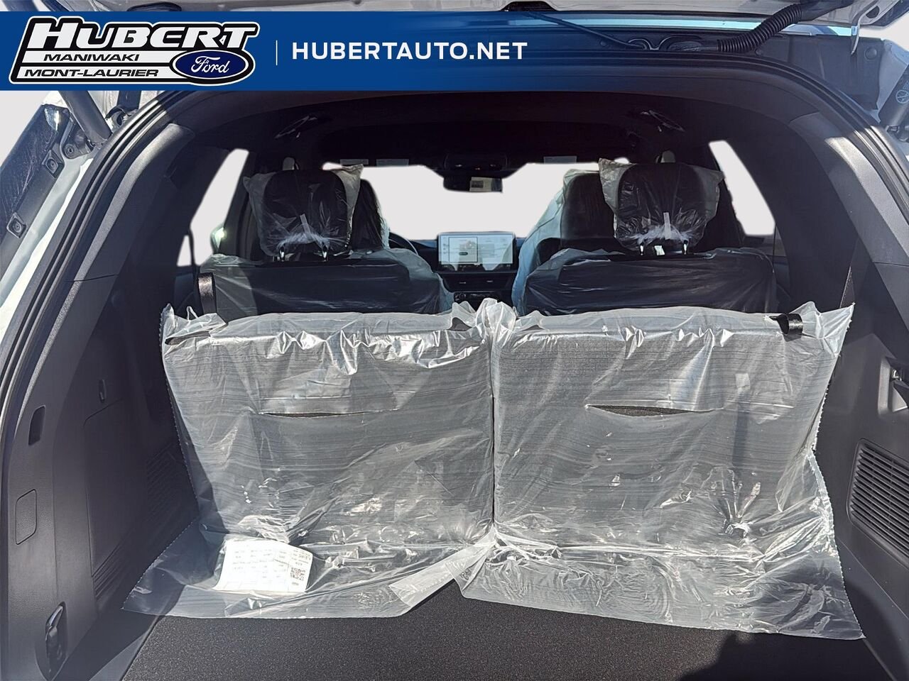 Ford Explorer 2027 Blanc astral métallisé trois couches Mont-Laurier - photo #5