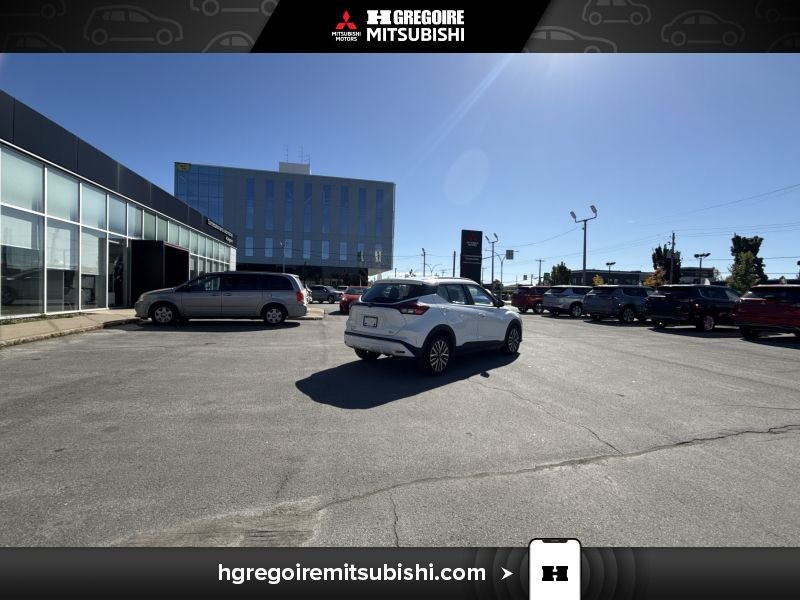 2024 Nissan Kicks White Laval - photo #10