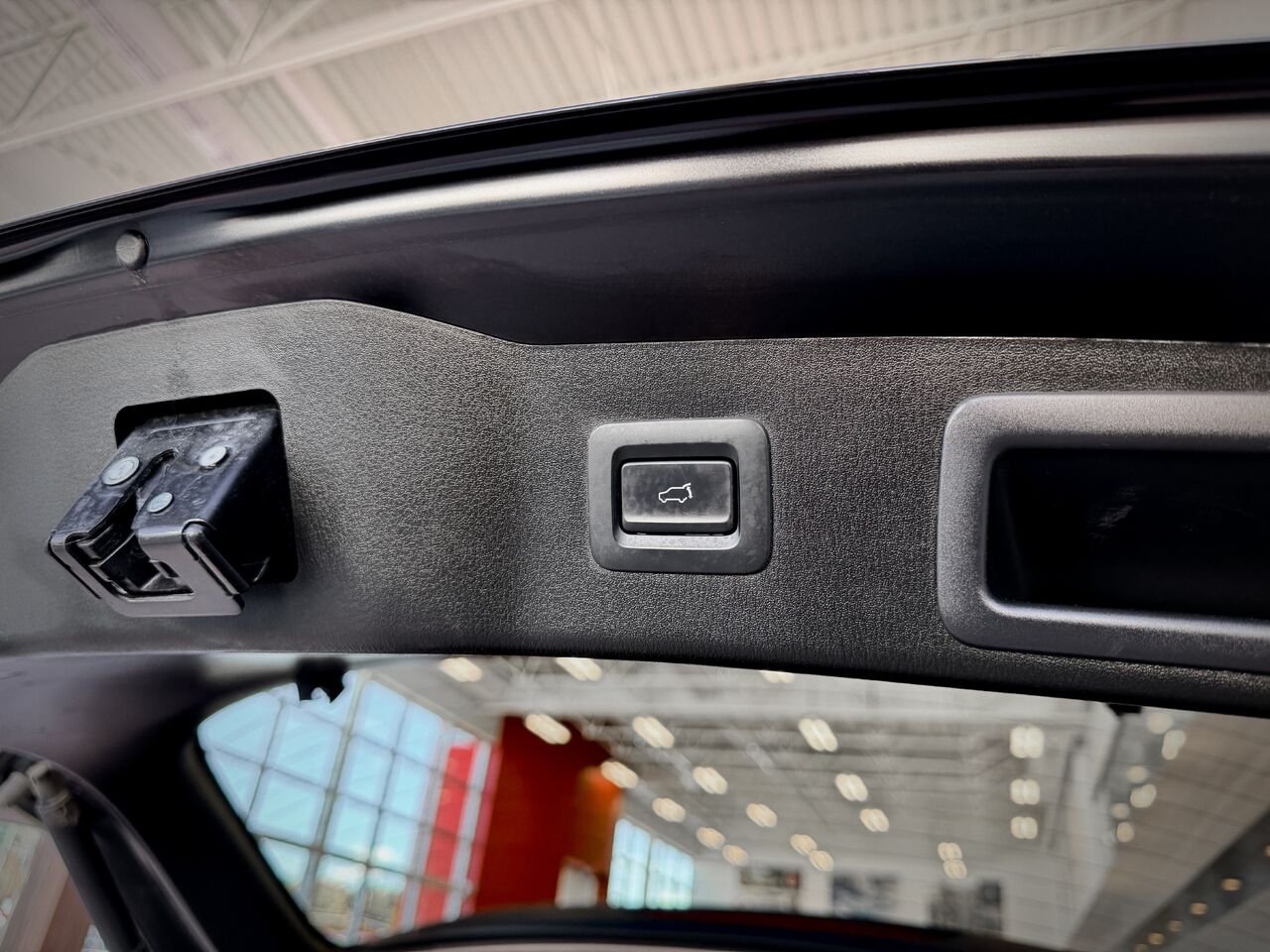 2022 Mazda CX-5 Black Notre-Dame-des-Prairies - photo #13