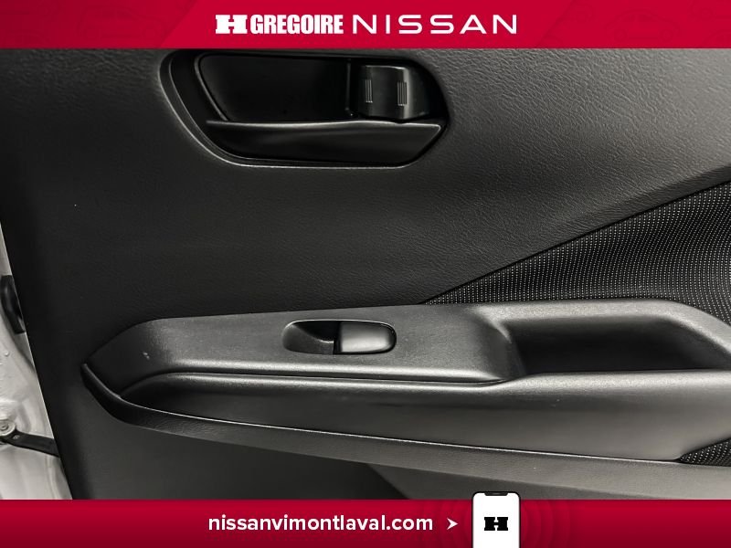 2022 Nissan Kicks White Laval - photo #18