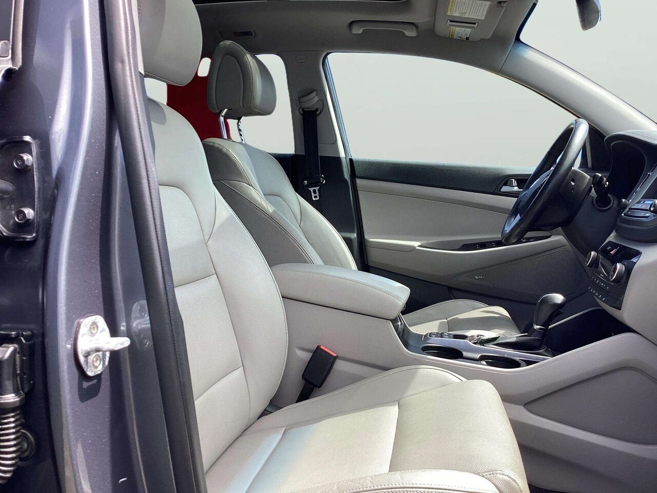 Hyundai Tucson 2017 Gris Gatineau - photo #16