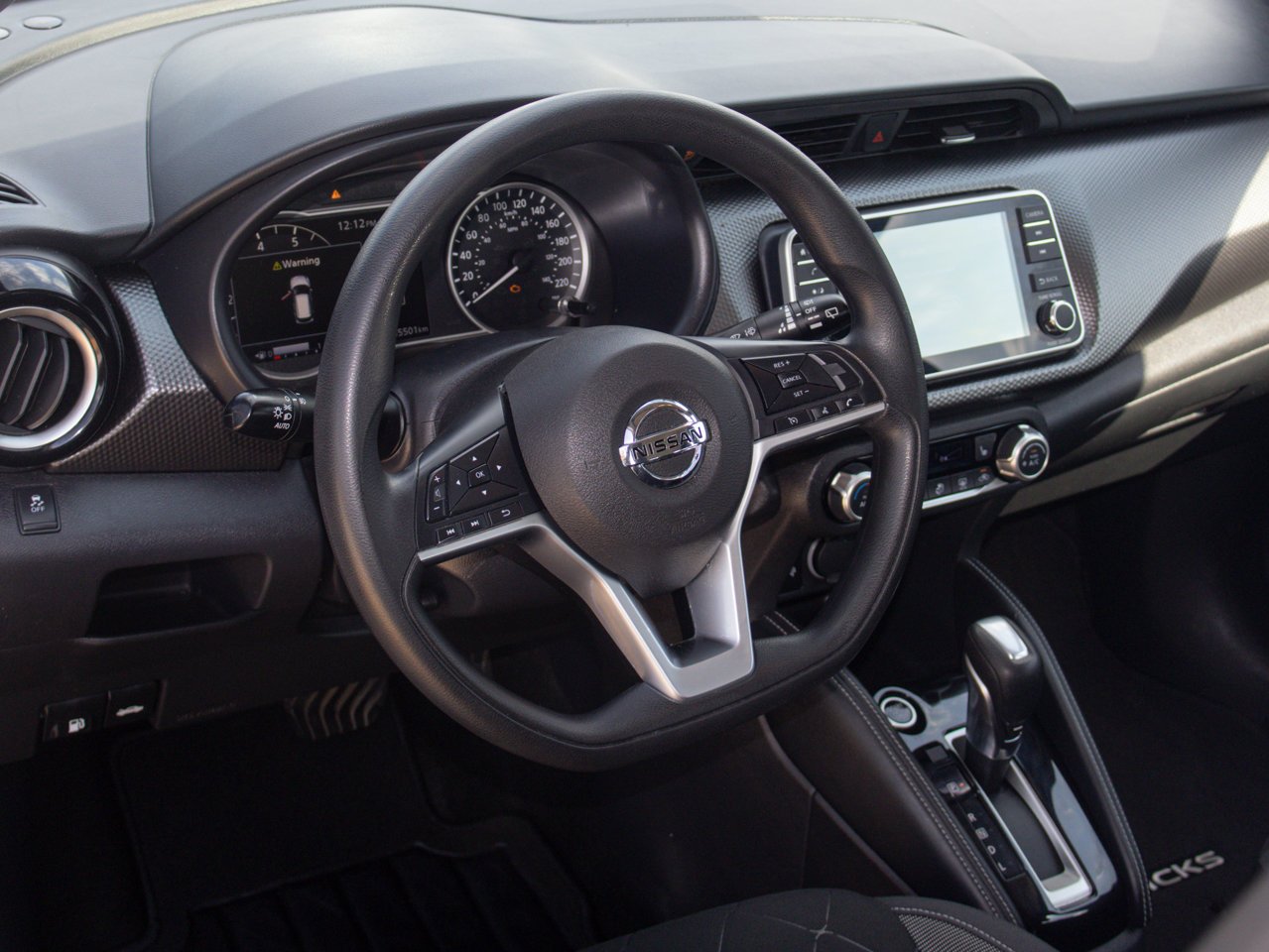 2019 Nissan Kicks SV FWD White Sherwood Park - photo #18