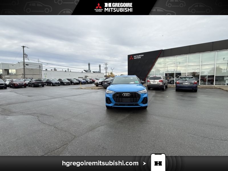 Audi Q3 Progressiv * S-Line * Black Optic * Carplay * Toit 2022 Bleu
