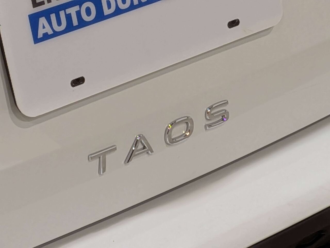 Volkswagen Taos Comfortline FWD 2024 Blanc Val-David - photo #32