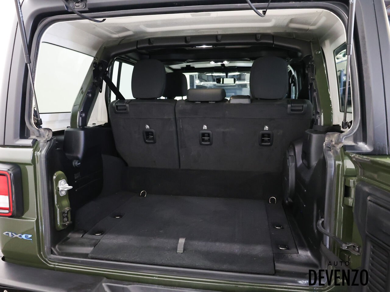 2023 Jeep Wrangler 4xe Green Saint-Eustache - photo #10