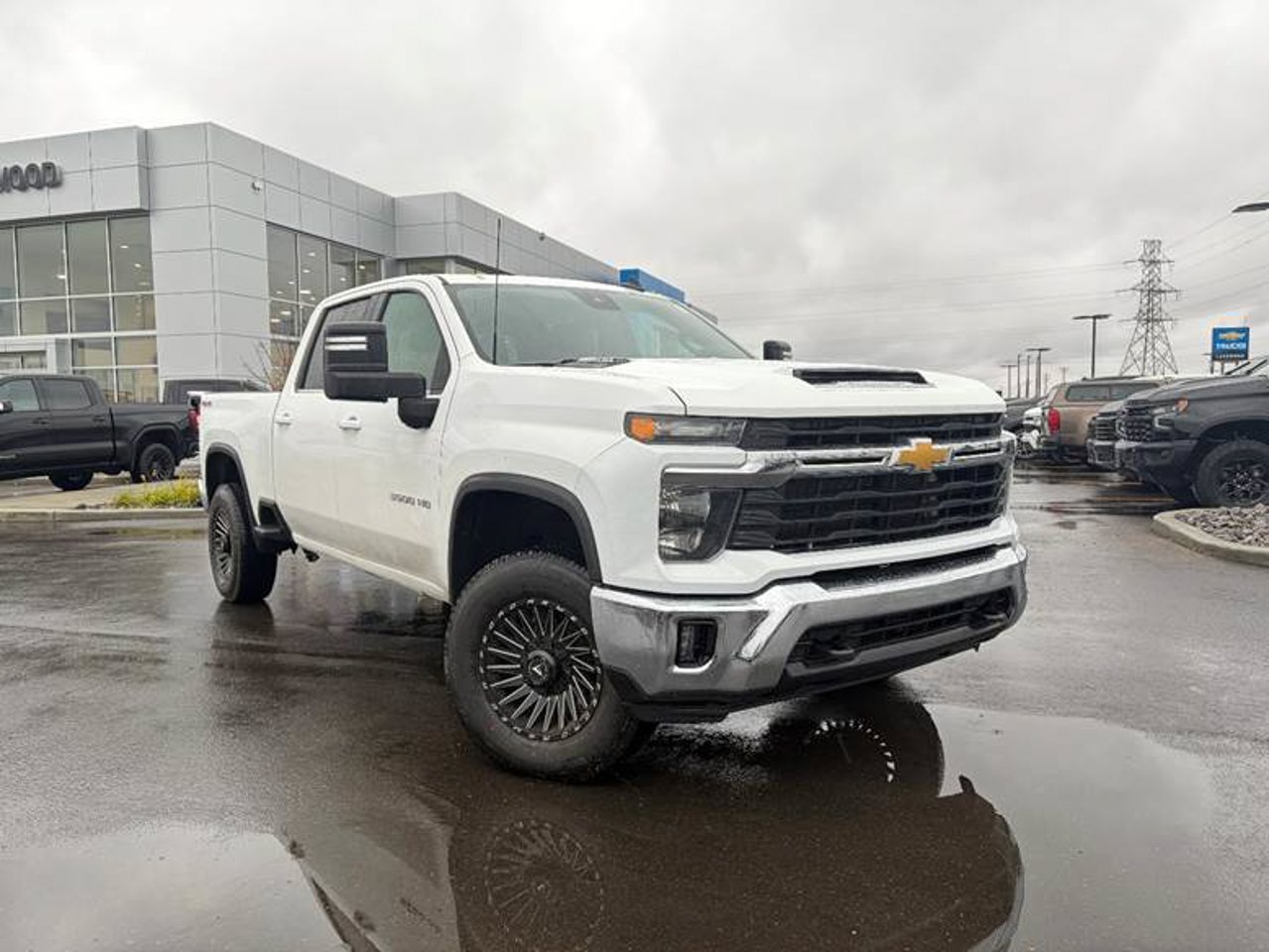 2024 Chevrolet Silverado 3500HD 4WD Crew Cab 159 LT White Sherwood Park - photo #1
