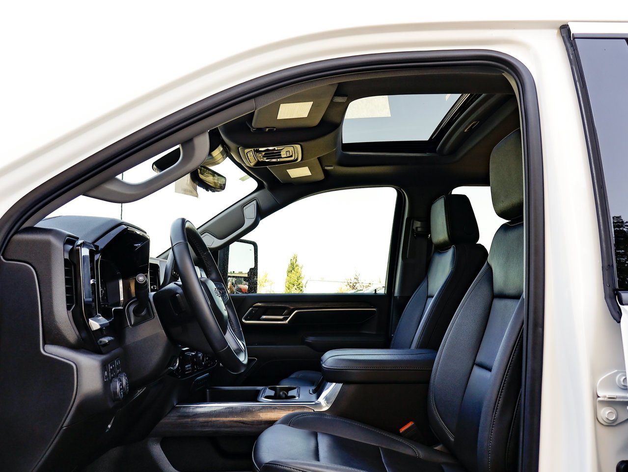 2024 Chevrolet Silverado 2500HD 4WD Crew Cab 159 LTZ White Sherwood Park - photo #15