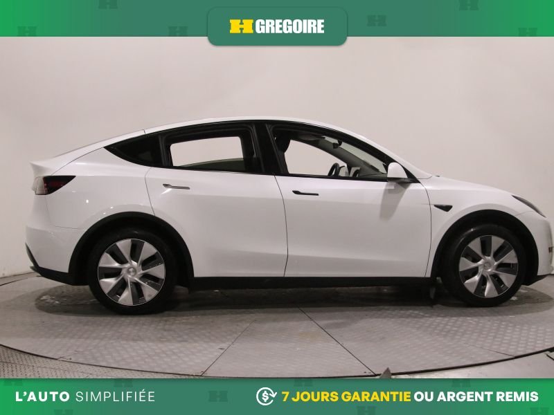 2023 Tesla Model Y White Saint-Léonard - photo #10