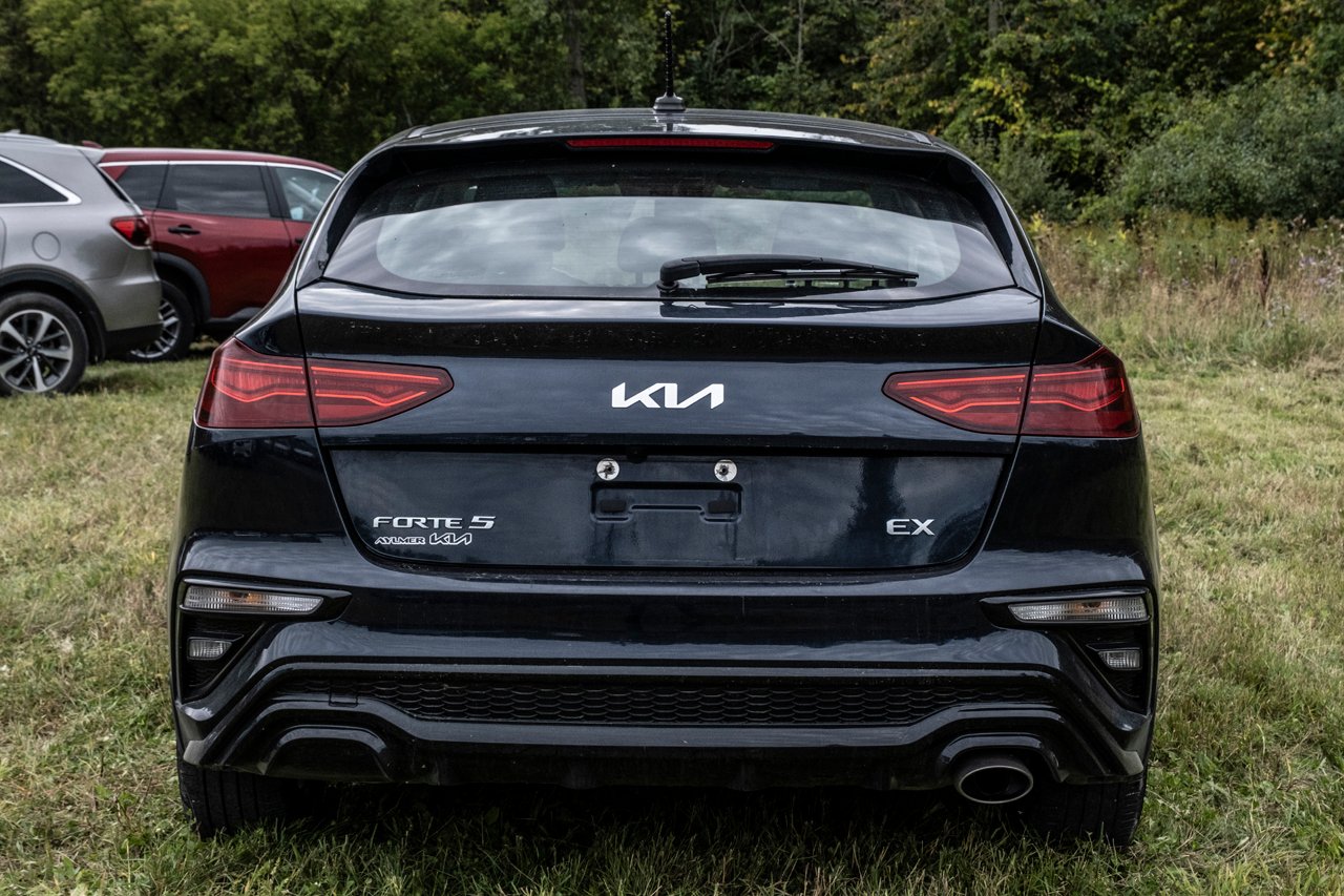 Kia Forte5 2023 Gris Gatineau - photo #4