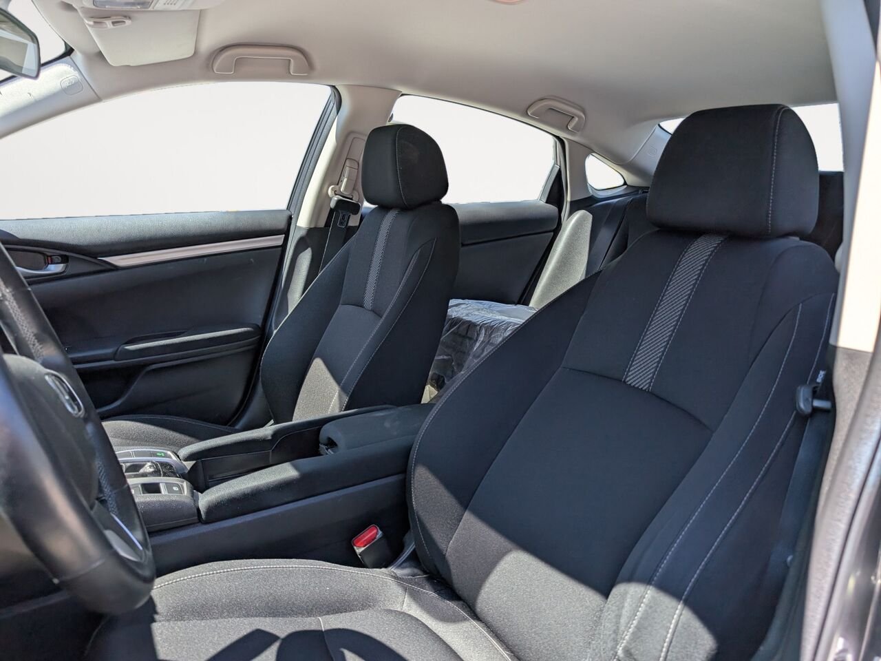 Honda Civic Berline SE/SIÈGES CHAUFFANTS/AC/BLUETOOTH/CAMERA DE RECUL 2018 Gris Sherbrooke - photo #6