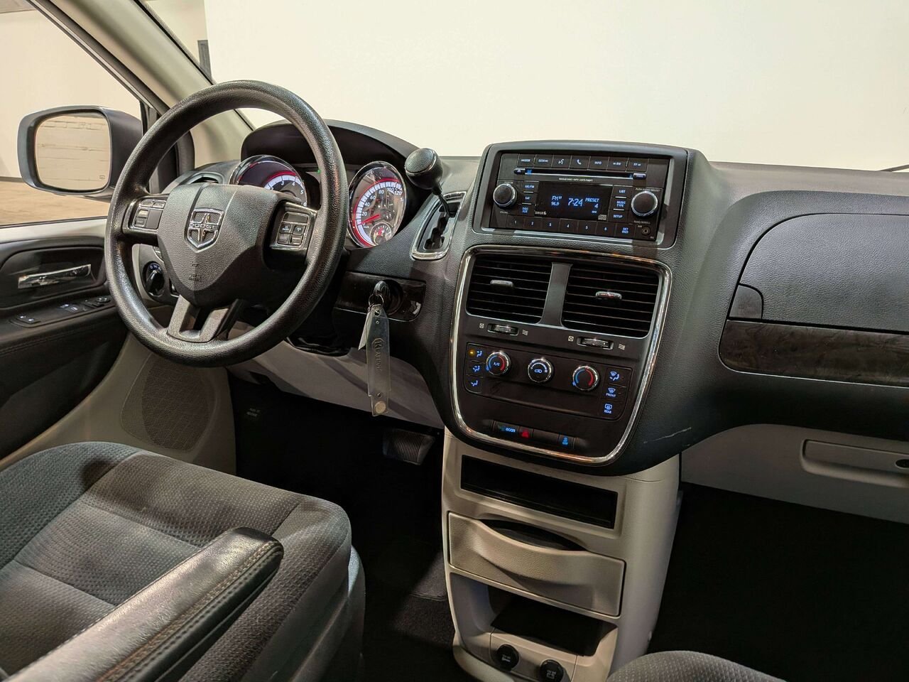Dodge Grand Caravan 2019 Blanc Val-David - photo #21